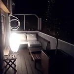 Luxury 3 Bedroom Penthouse With Private Garage *