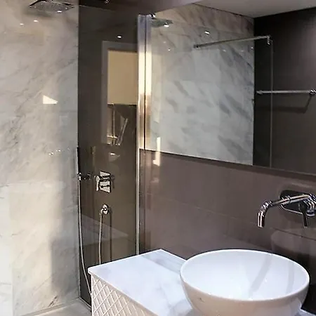 Luxury 3 Bedroom Penthouse With Private Garage Apartament Braga