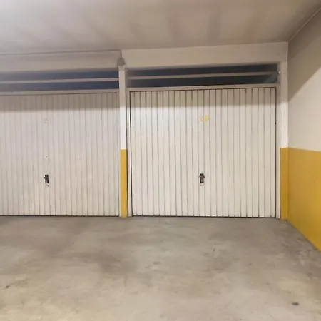 Luxury 3 Bedroom Penthouse With Private Garage Appartement