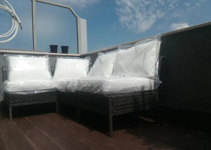 Apartment Luxury 3 Bedroom Penthouse With Private Garage