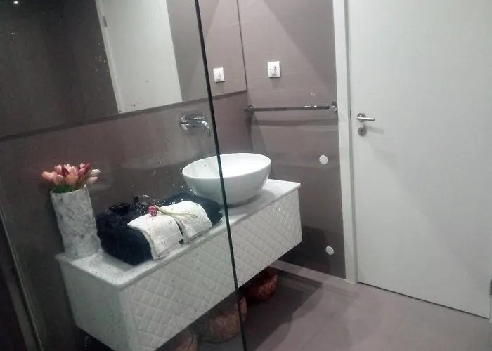 Luxury 3 Bedroom Penthouse With Private Garage