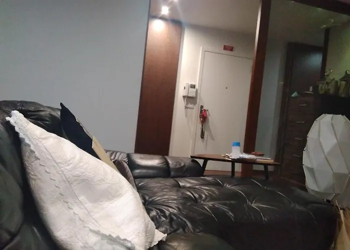 Luxury 3 Bedroom Penthouse With Private Garage Apartment