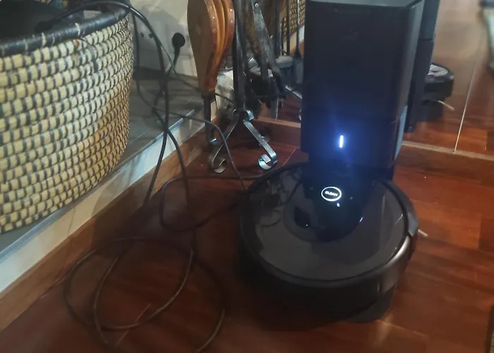 Luxury 3 Bedroom Penthouse With Private Garage Apartment